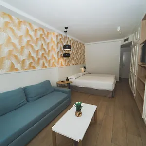 https://los-olivos-playa-de-las-americas.in-canary-islands.com