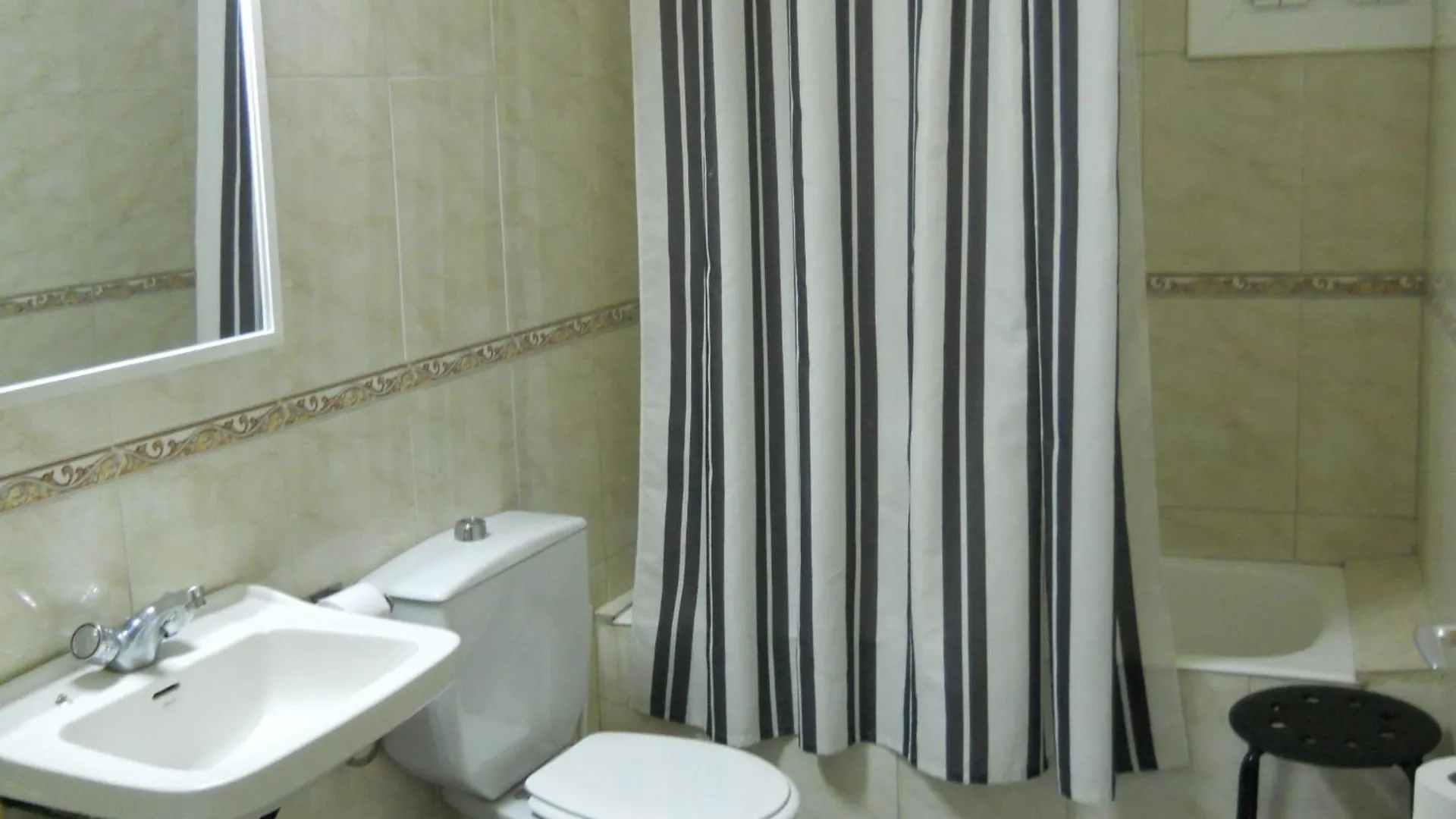 Hostal River Barcelona 2*,  Spanje
